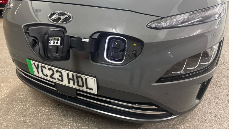Hyundai KONA 100kW Premium 39kWh 5dr Auto Electric Hatchback